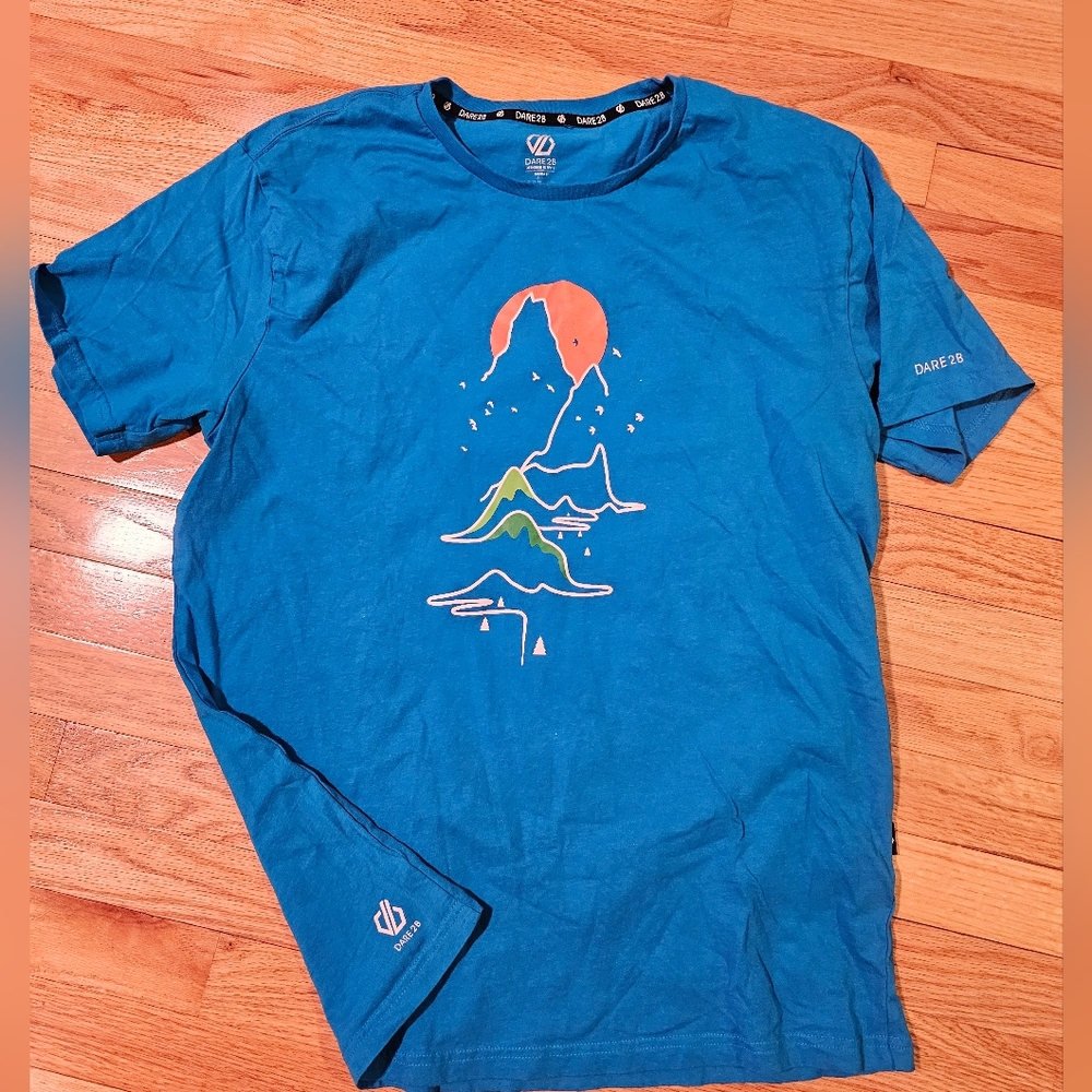 Dare2B mountain shirt